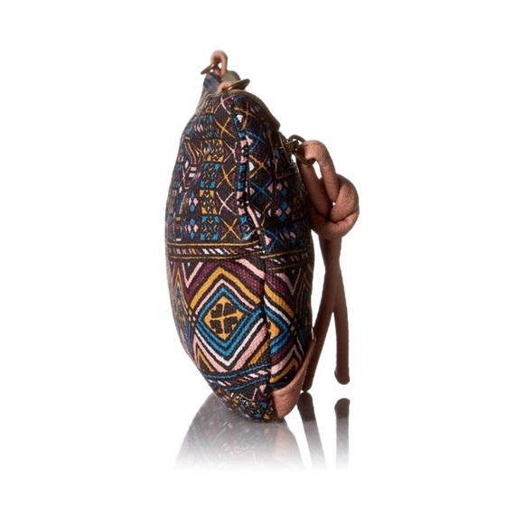 Geometric Print Zip Closure Chain Crossbody Bag - Picture 3 of 8